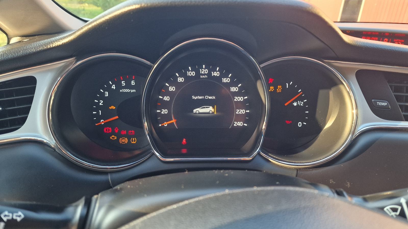 Kia Ceed (cee'd) 1,6 CRDi, fotografija 6