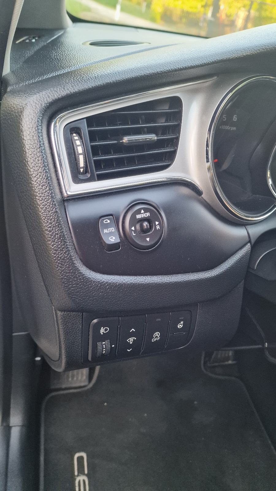 Kia Ceed (cee'd) 1,6 CRDi, fotografija 9