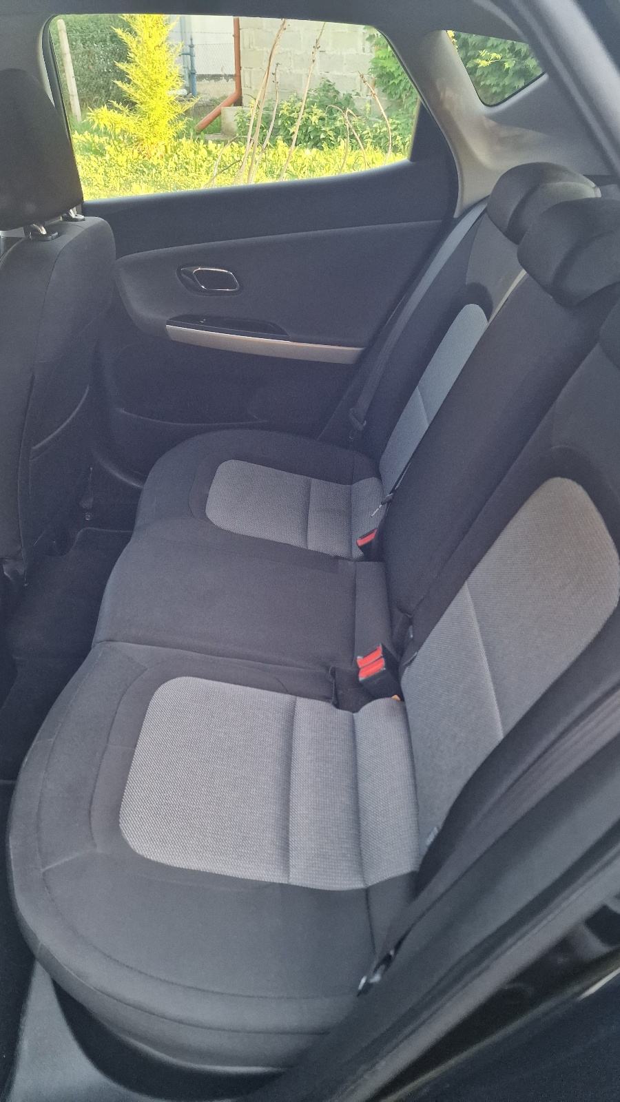 Kia Ceed (cee'd) 1,6 CRDi, fotografija 13