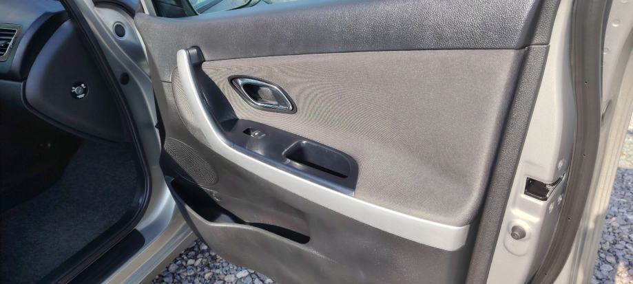 Kia Ceed (cee'd) 1,6 CRDi, fotografija 9
