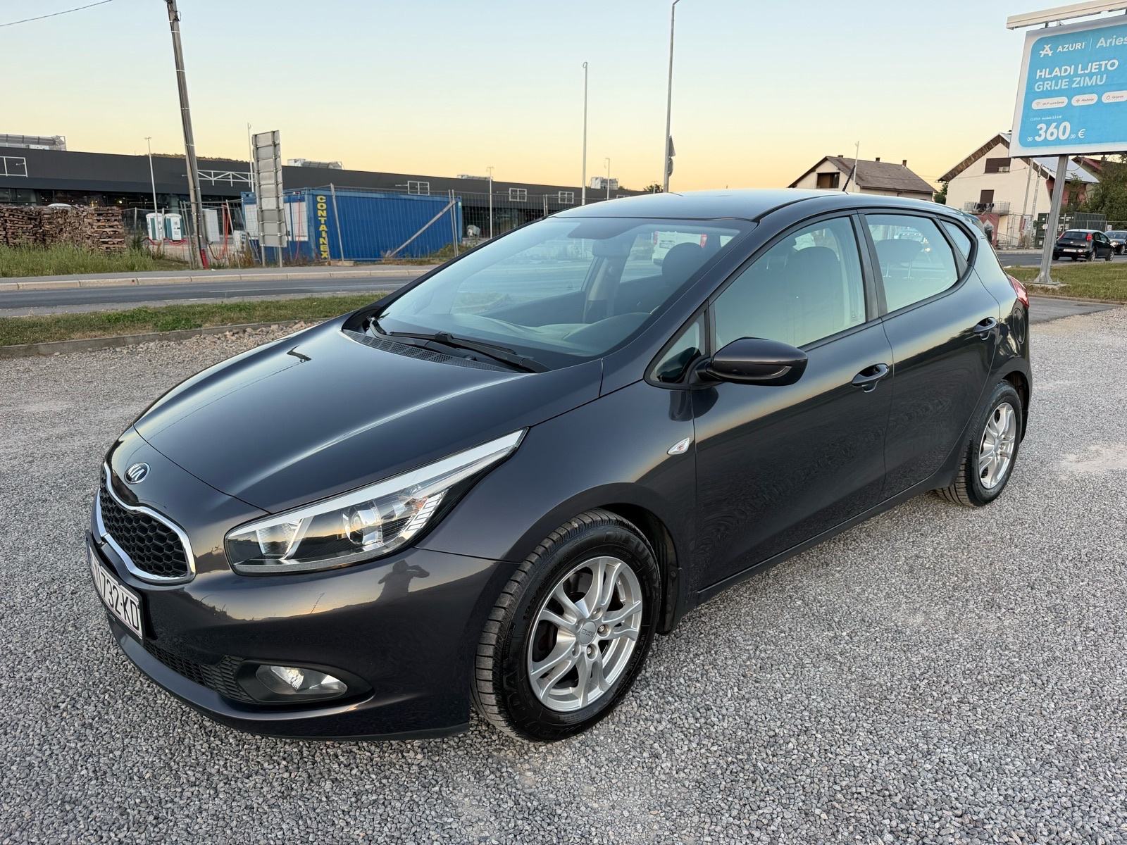 Kia Ceed (cee'd) 1,6 CRDi, fotografija 2