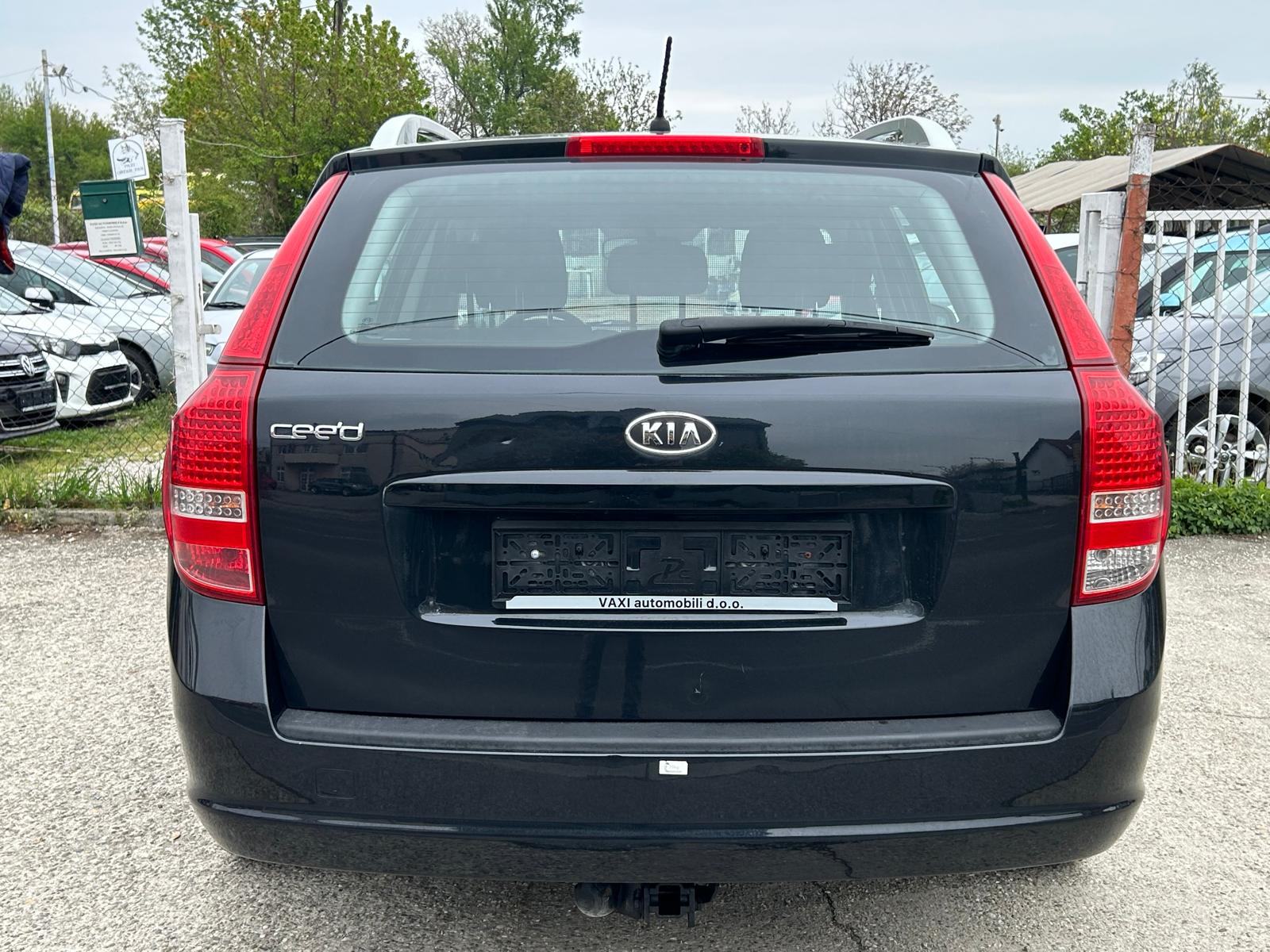 Kia Ceed (cee'd) Sportswagon 1,4 reg. do 06/27, fotografija 6