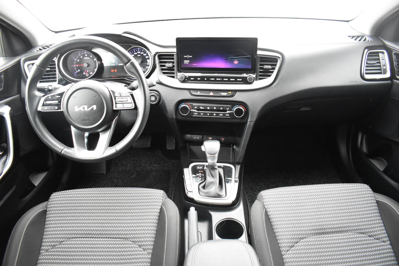 Kia Ceed (cee'd) Sportswagon 1,5 T-GDI ISG EX VISION+ 7DCT MRV, fotografija 15