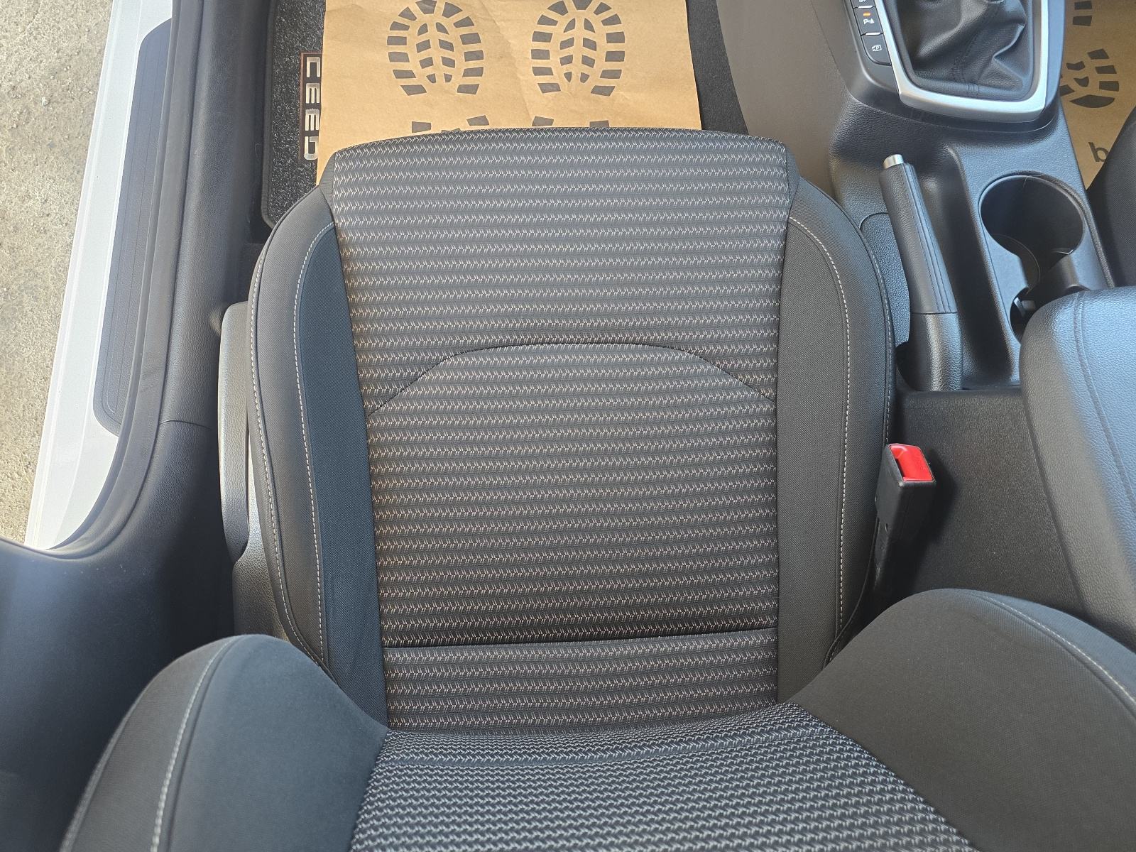 Kia Ceed (cee'd) Sportswagon 1.6 CRDI , 136 KS , mhev , 6.br. , ODLIČN, fotografija 14