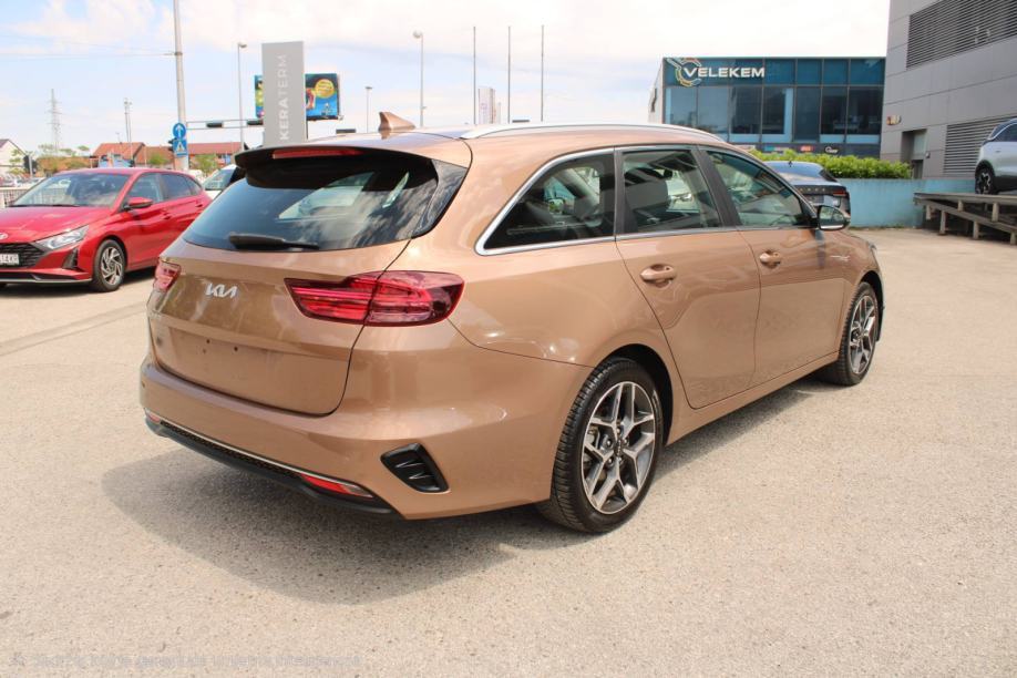 Kia Ceed (cee'd) Sportswagon 1.6 CRDI LEASING BEZ UČEŠĆA I BEZ JAMACA, fotografija 4