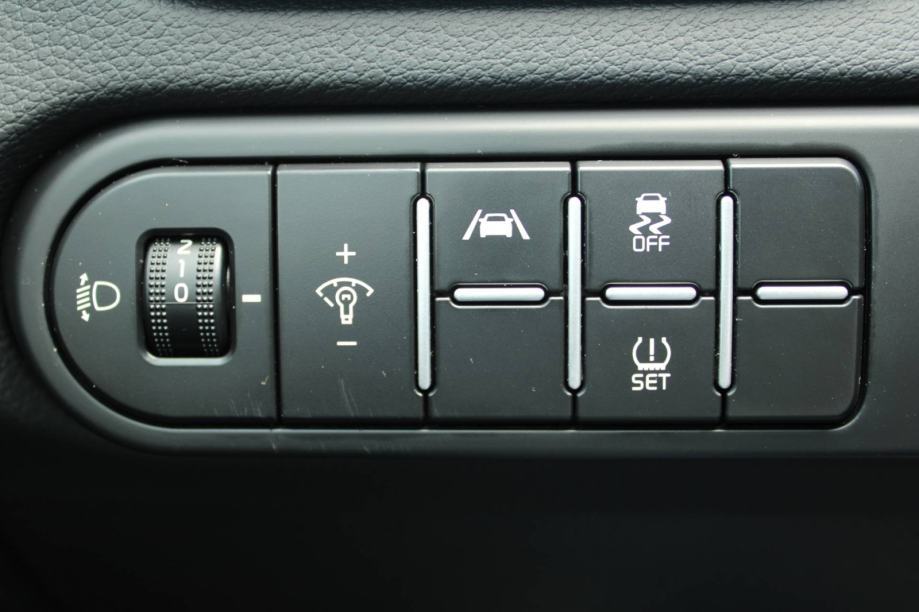 Kia Ceed (cee'd) Sportswagon 1.6 CRDI LEASING BEZ UČEŠĆA I BEZ JAMACA, fotografija 10