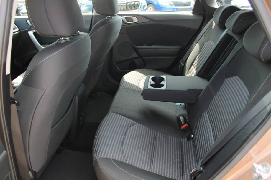 Kia Ceed (cee'd) Sportswagon 1.6 CRDI LEASING BEZ UČEŠĆA I BEZ JAMACA, fotografija 6