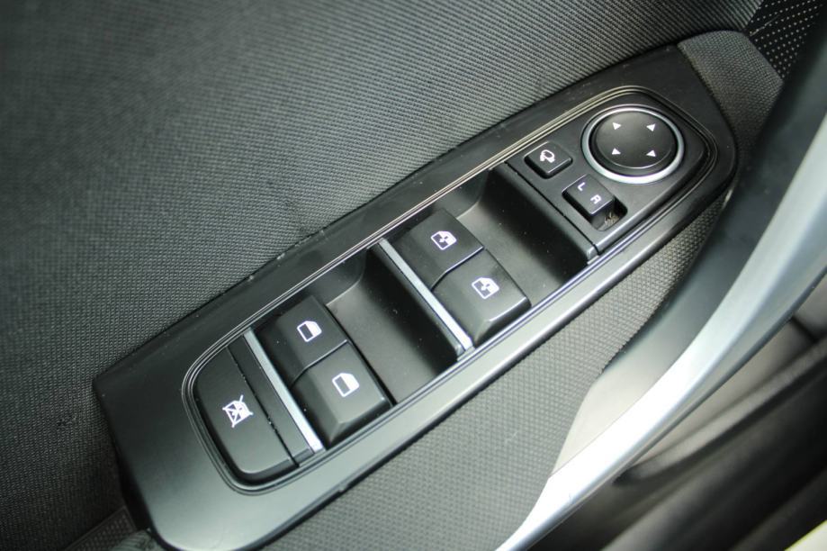 Kia Ceed (cee'd) Sportswagon 1.6 CRDI LEASING BEZ UČEŠĆA I BEZ JAMACA, fotografija 9