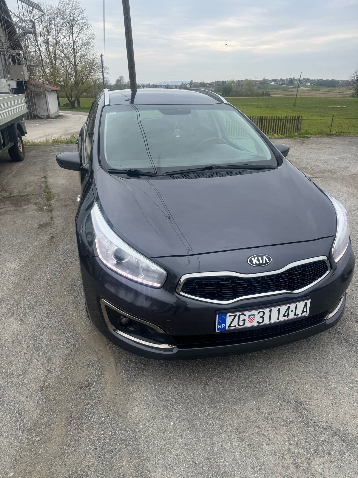 Kia Ceed (cee'd) Sportswagon 1,6 CRDi, fotografija 2