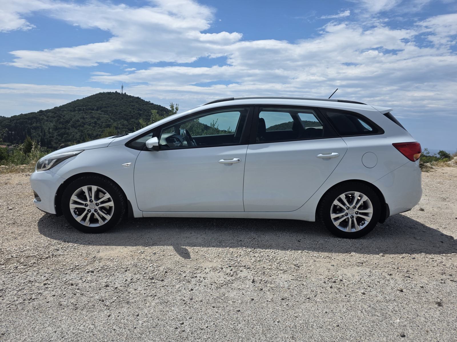 Kia Ceed (cee'd) Sportswagon 1,6 CRDi, fotografija 5