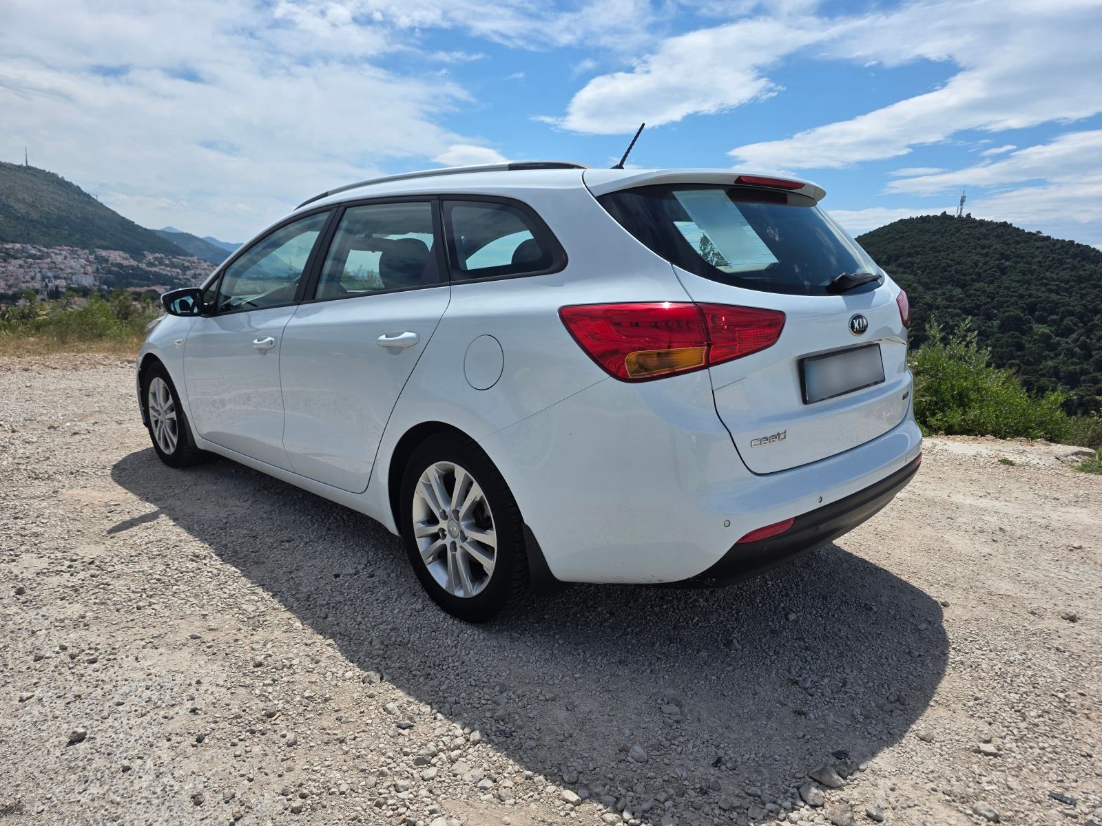 Kia Ceed (cee'd) Sportswagon 1,6 CRDi, fotografija 6