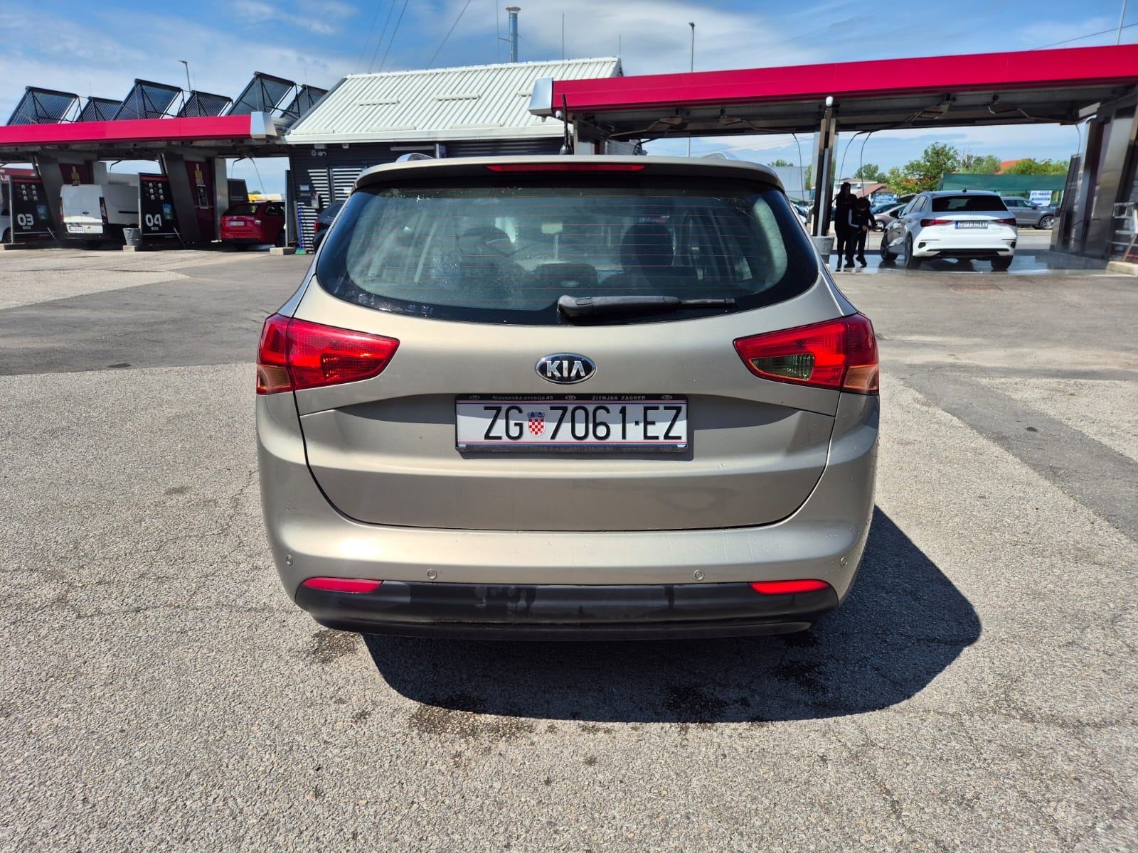 Kia Ceed (cee'd) Sportswagon 1.6 CRDI, fotografija 4