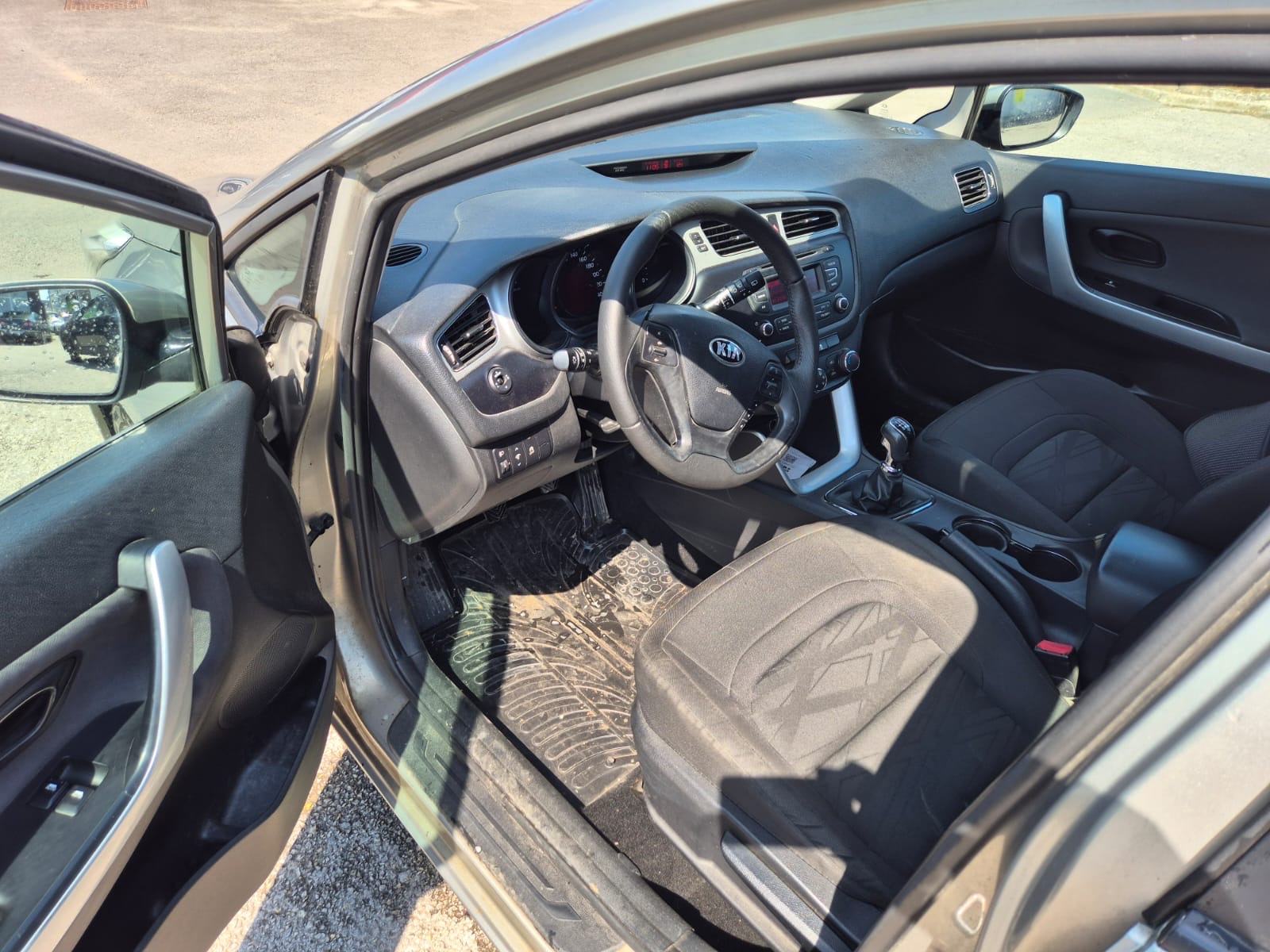 Kia Ceed (cee'd) Sportswagon 1.6 CRDI, fotografija 8