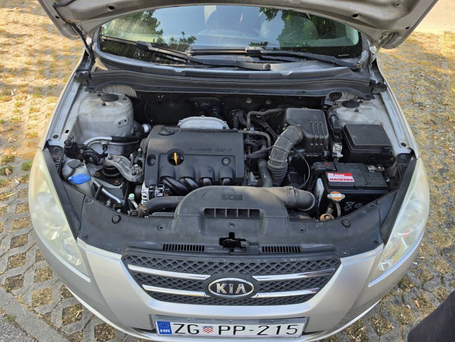 Kia Ceed (cee'd) Sportswagon 1,6, fotografija 7