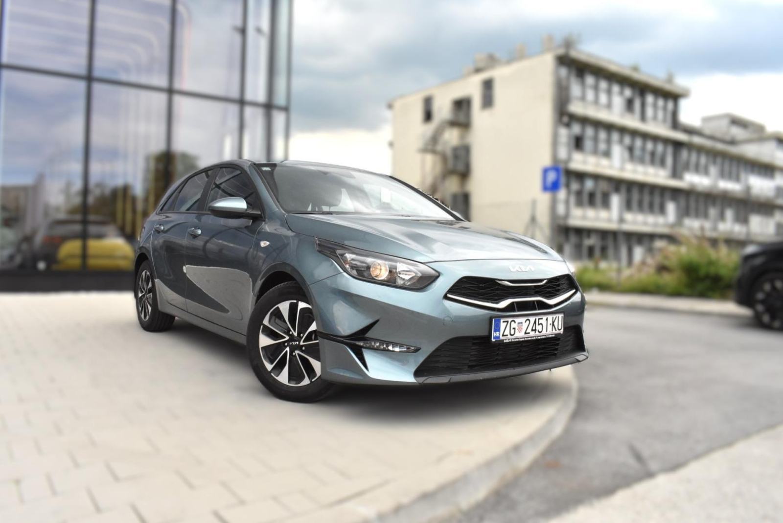 KIA ceed CEED 1,0 T-GDI LP ISG LX CHAMPION+ M/T, JAMSTVO, fotografija 3