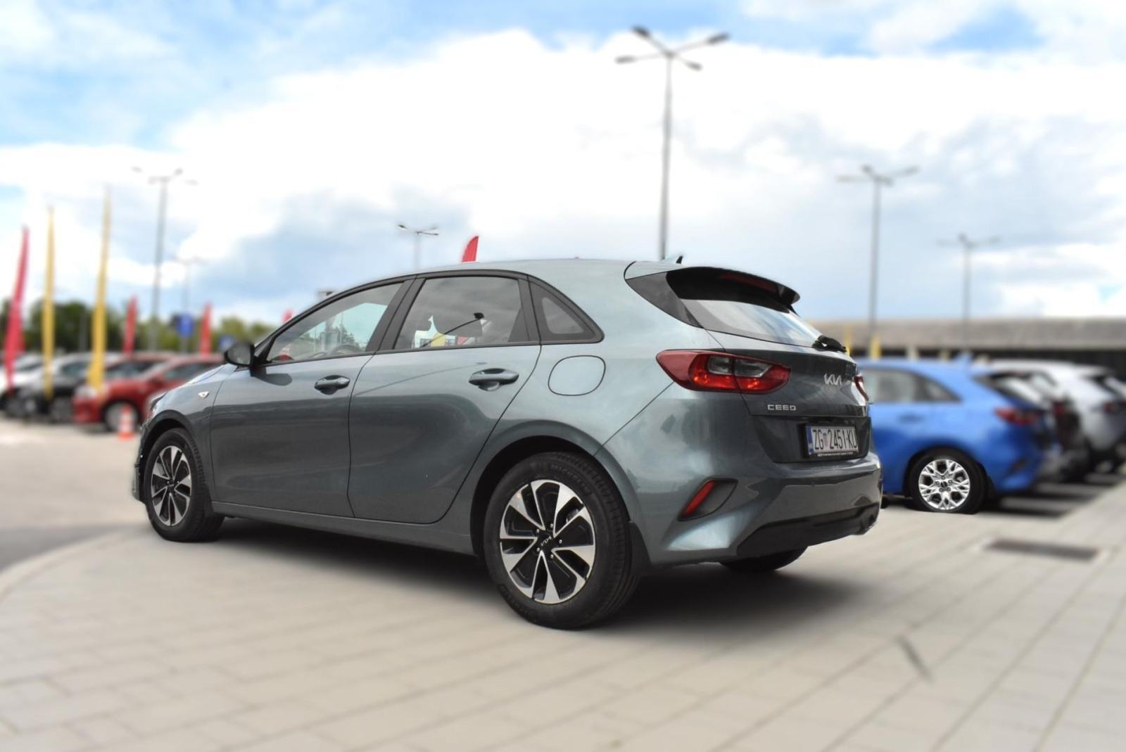 KIA ceed CEED 1,0 T-GDI LP ISG LX CHAMPION+ M/T, JAMSTVO, fotografija 10