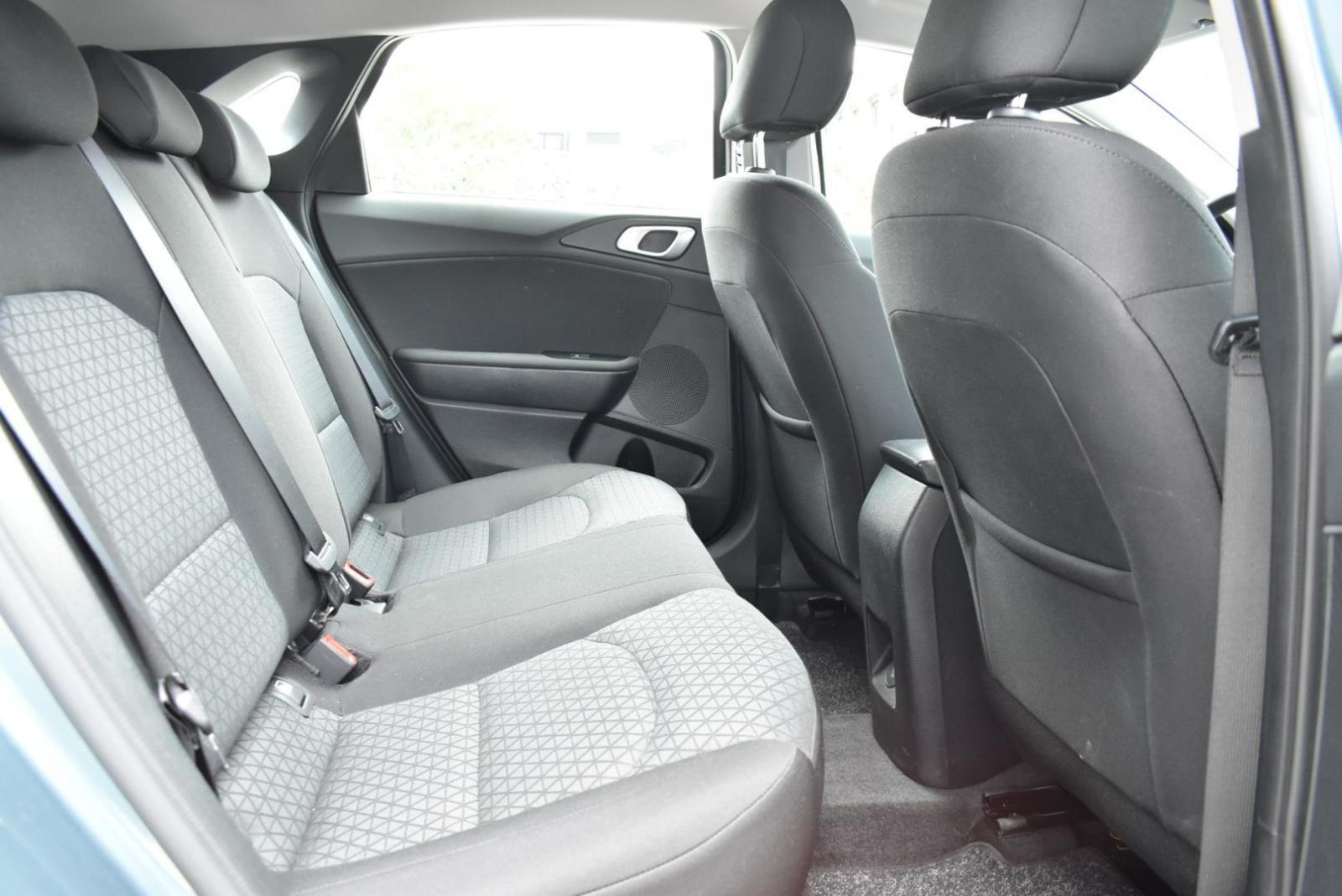 KIA ceed CEED 1,0 T-GDI LP ISG LX CHAMPION+ M/T, JAMSTVO, fotografija 18