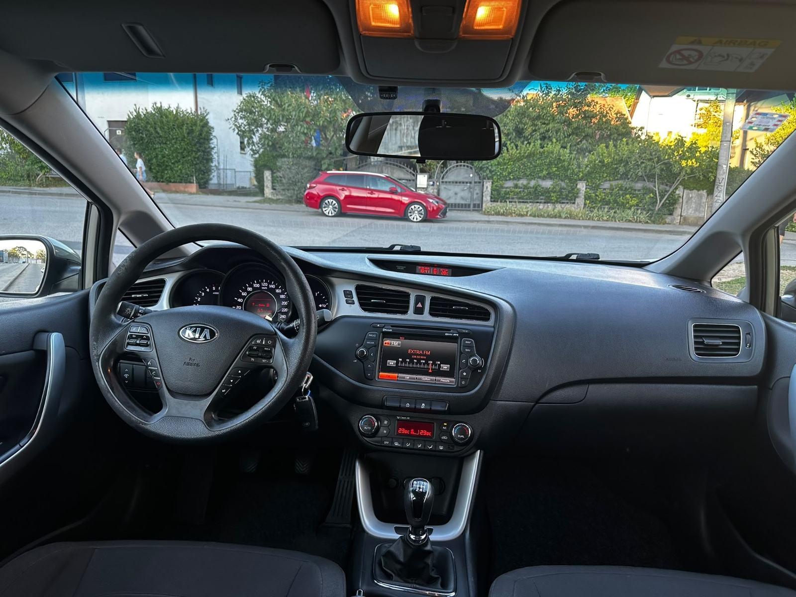 Kia Ceed Sportswagon 1,4 CRDI*Navi*Kamera*Servisna*Odlično stanje*, fotografija 11