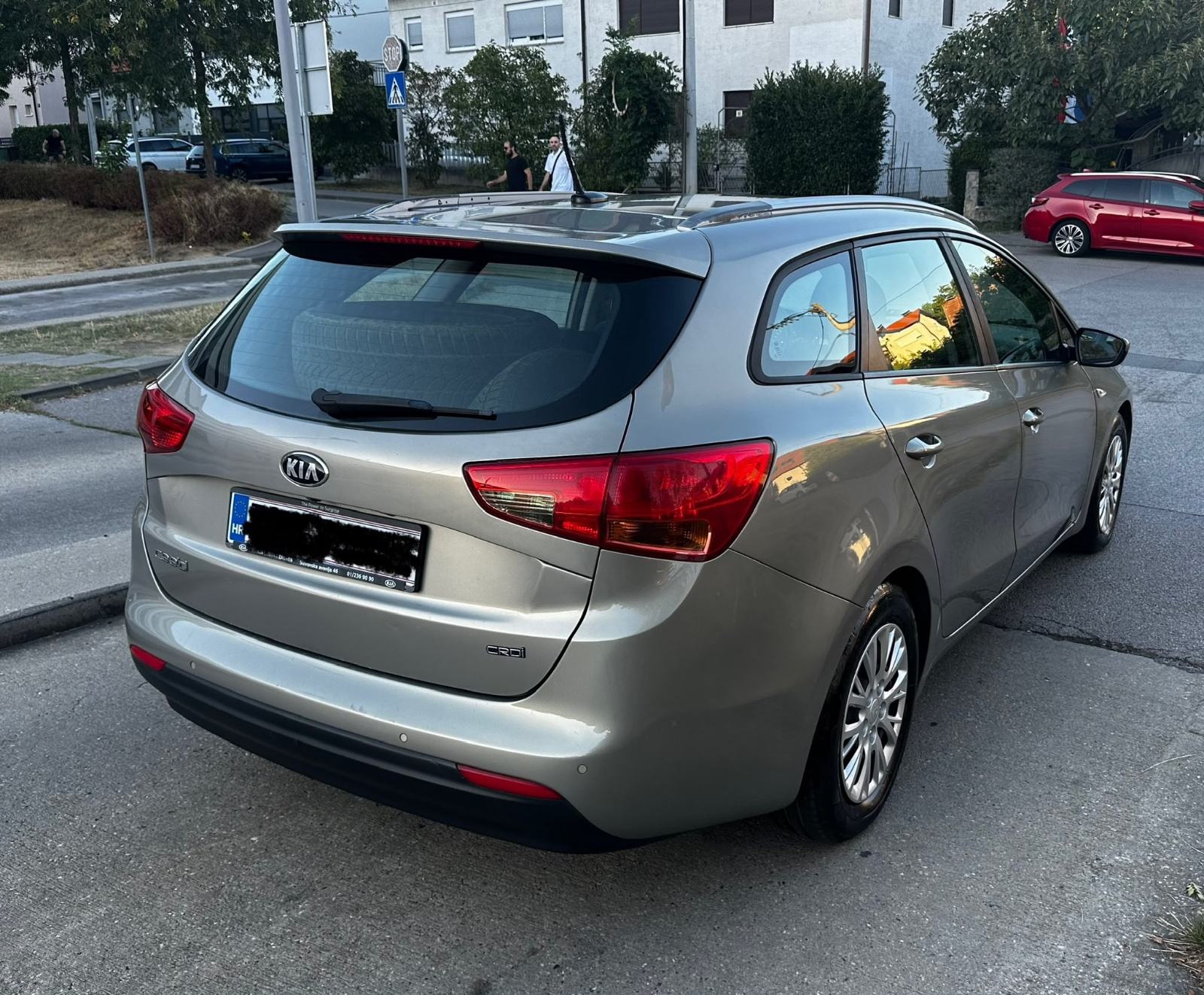 Kia Ceed Sportswagon 1,4 CRDI*Navi*Kamera*Servisna*Odlično stanje*, fotografija 4