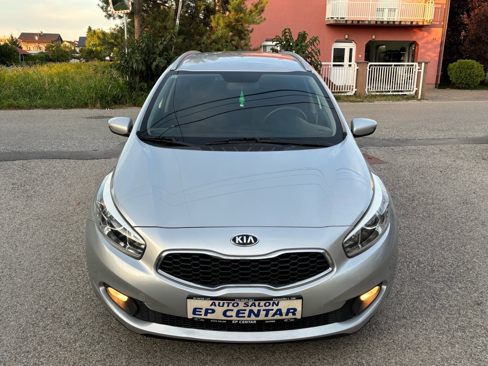 Kia Ceed Sportswagon 1.4 Crdi, Stanje 10/10, Održavana!, fotografija 3
