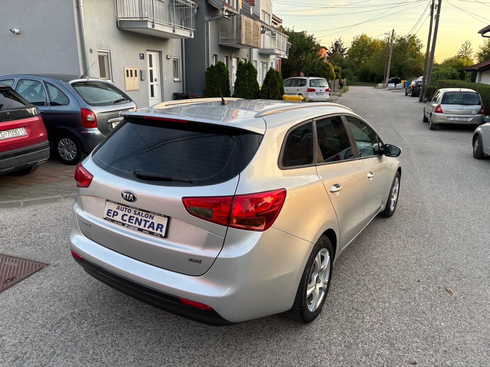 Kia Ceed Sportswagon 1.4 Crdi, Stanje 10/10, Održavana!, fotografija 9