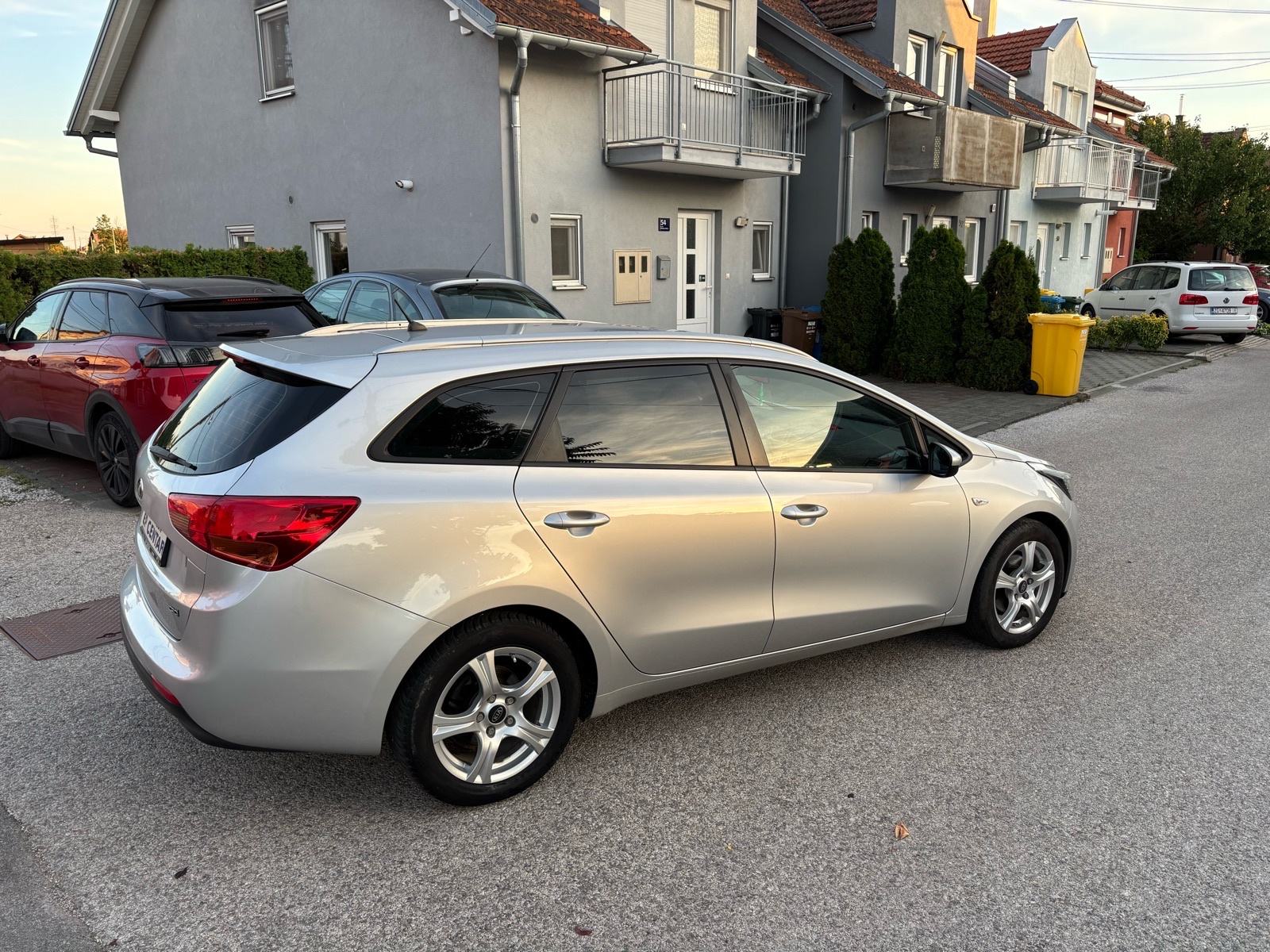 Kia Ceed Sportswagon 1.4 Crdi, Stanje 10/10, Održavana!, fotografija 11