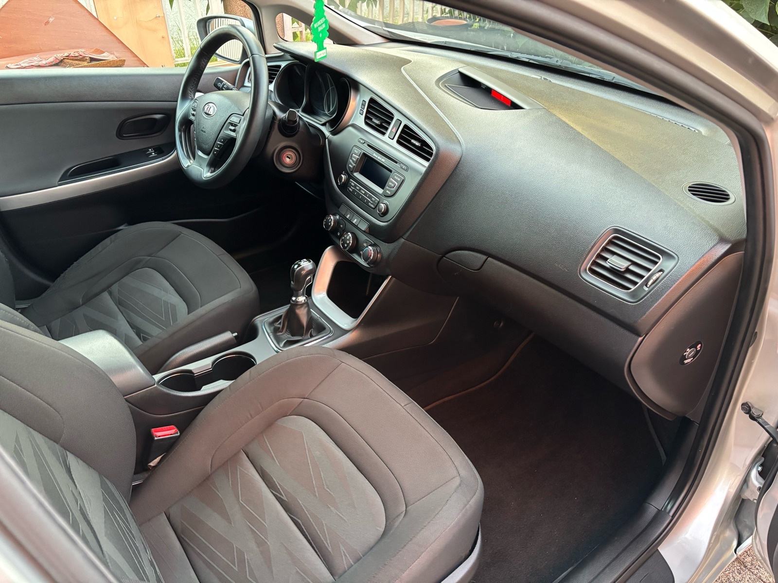 Kia Ceed Sportswagon 1.4 Crdi, Stanje 10/10, Održavana!, fotografija 17