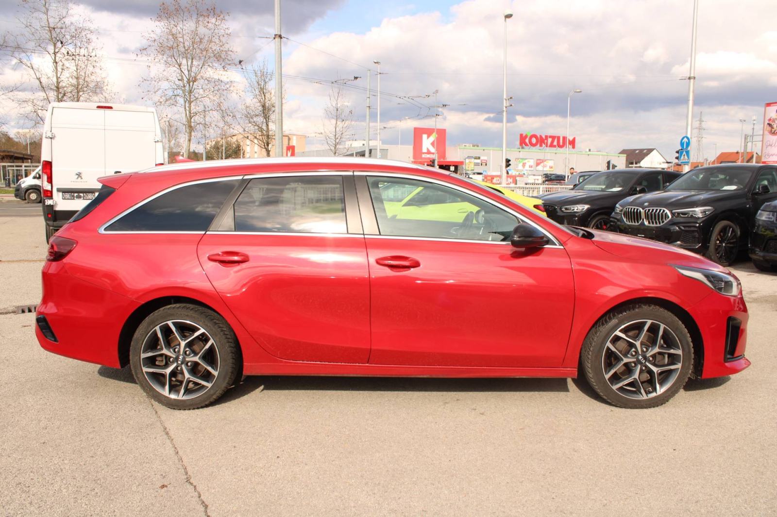 Kia Ceed Sportswagon 1.6 CRDi GT Line *LED, NAVIGACIJA, KMAERA*, fotografija 4