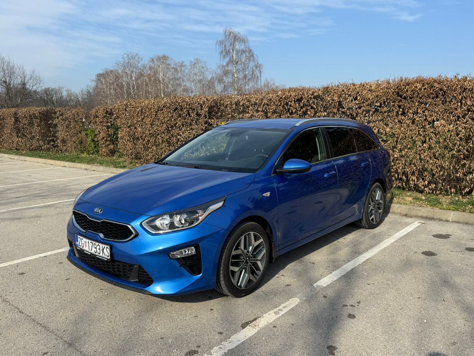 Kia Ceed Sportswagon 1,6crdi, odlična, fotografija 2