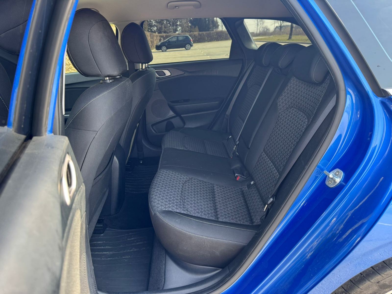Kia Ceed Sportswagon 1,6crdi, odlična, fotografija 9