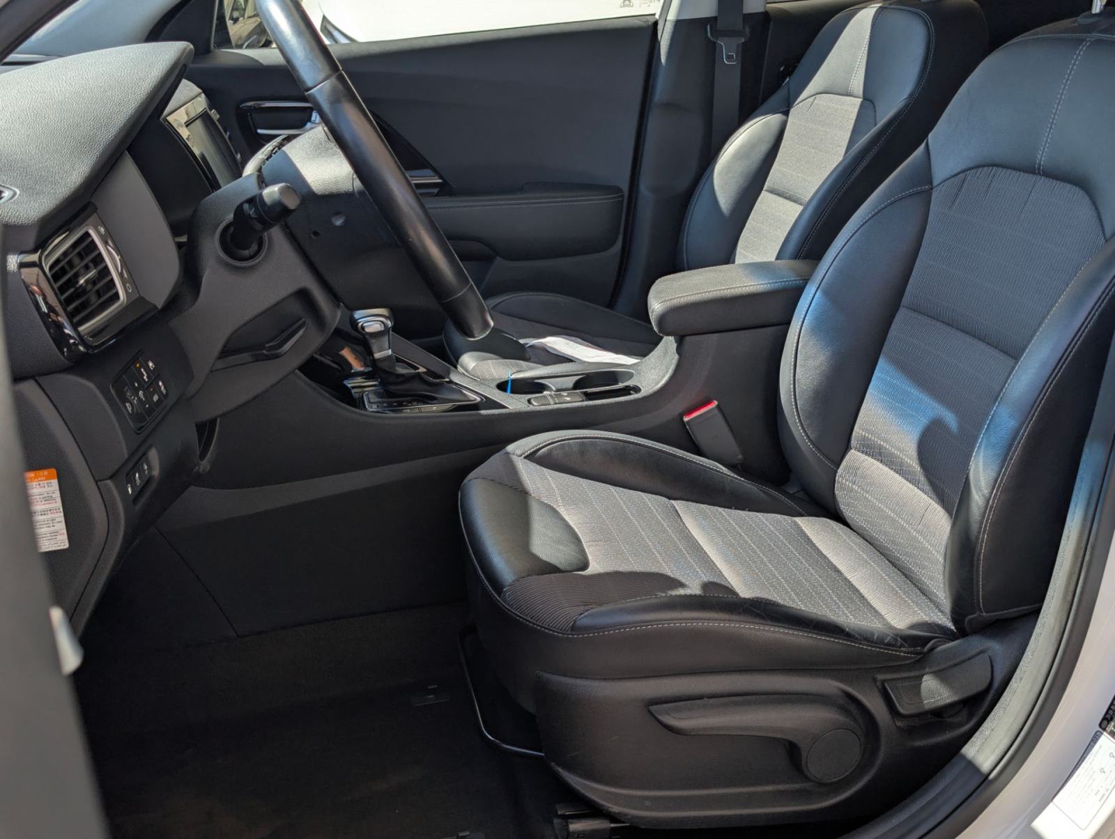 Kia Niro 1.6 GDi PHEV- Priključni Hybrid EX LIMITED DCT, fotografija 6