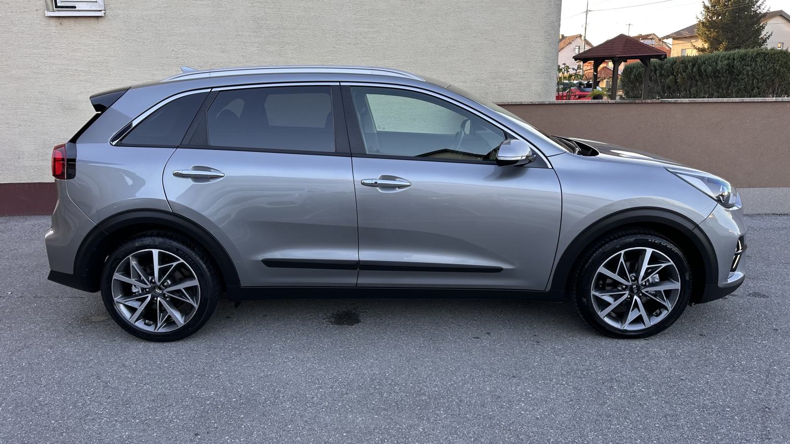 Kia Niro 1,6 Gdi Hybrid,2020.god.73 tkm,NAVI,LED,KAMERA,alu 18”, fotografija 6