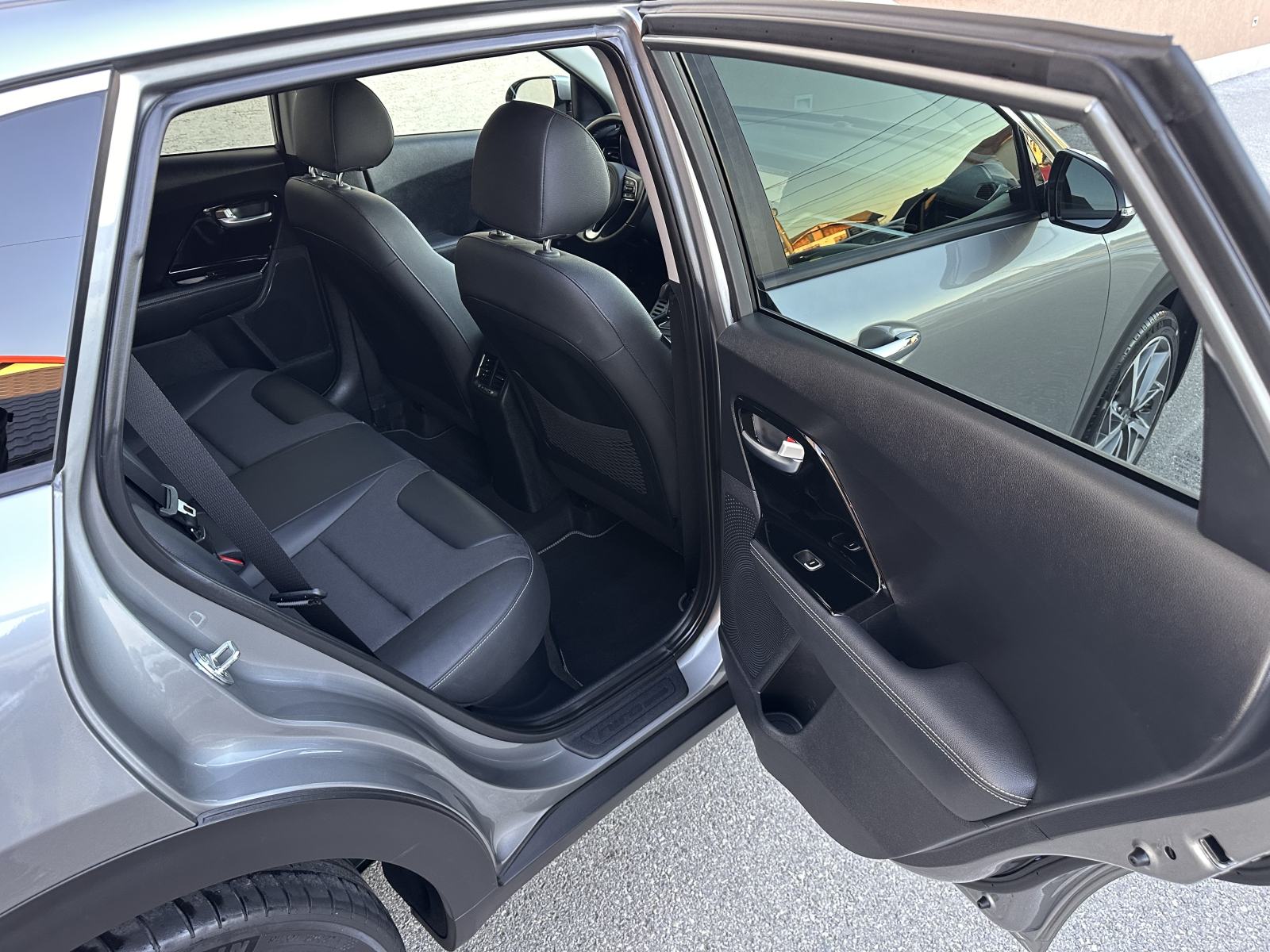 Kia Niro 1,6 Gdi Hybrid,2020.god.73 tkm,NAVI,LED,KAMERA,alu 18”, fotografija 7
