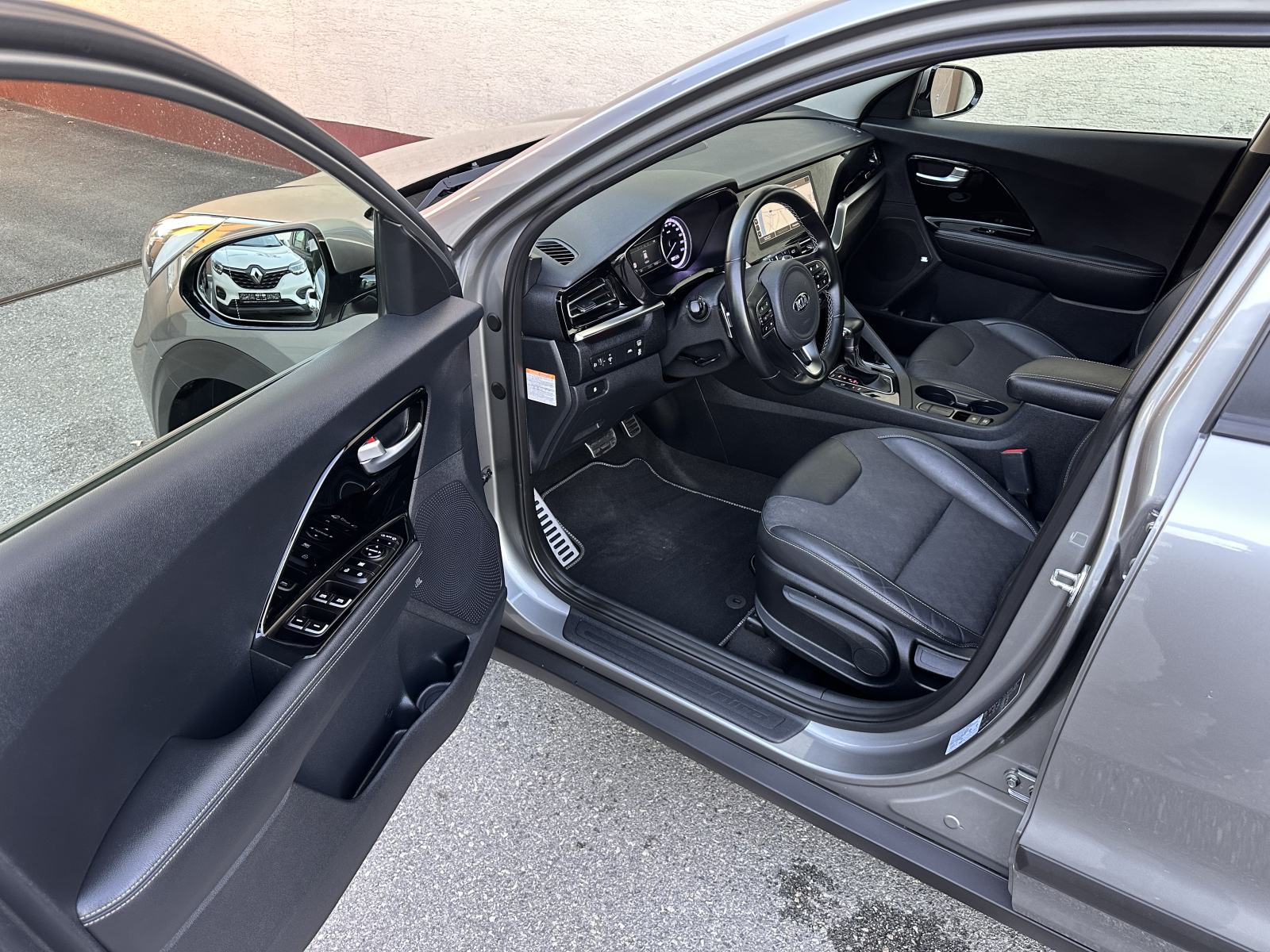 Kia Niro 1,6 Gdi Hybrid,2020.god.73 tkm,NAVI,LED,KAMERA,alu 18”, fotografija 9