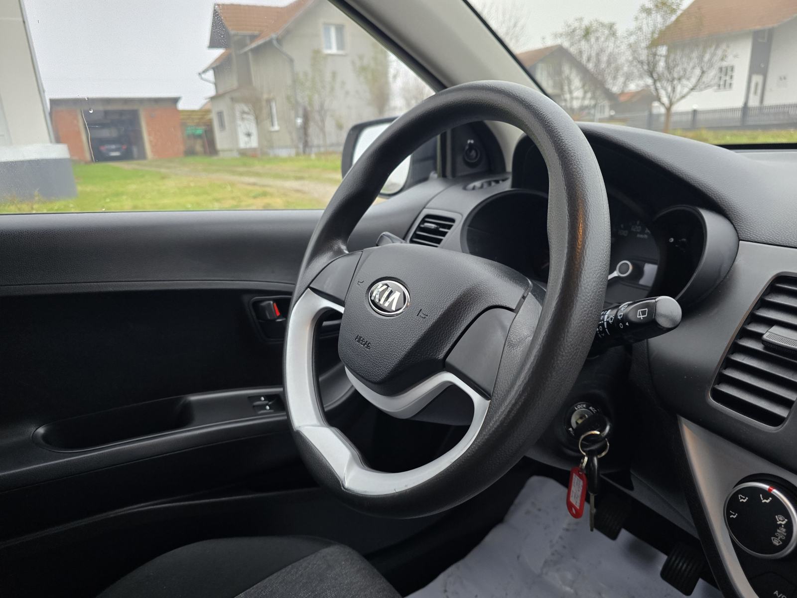 Kia Picanto 1,0 EX-2014god.mod-KLIMA-143tkm,1.vlasnica,media,KARTICE, fotografija 11
