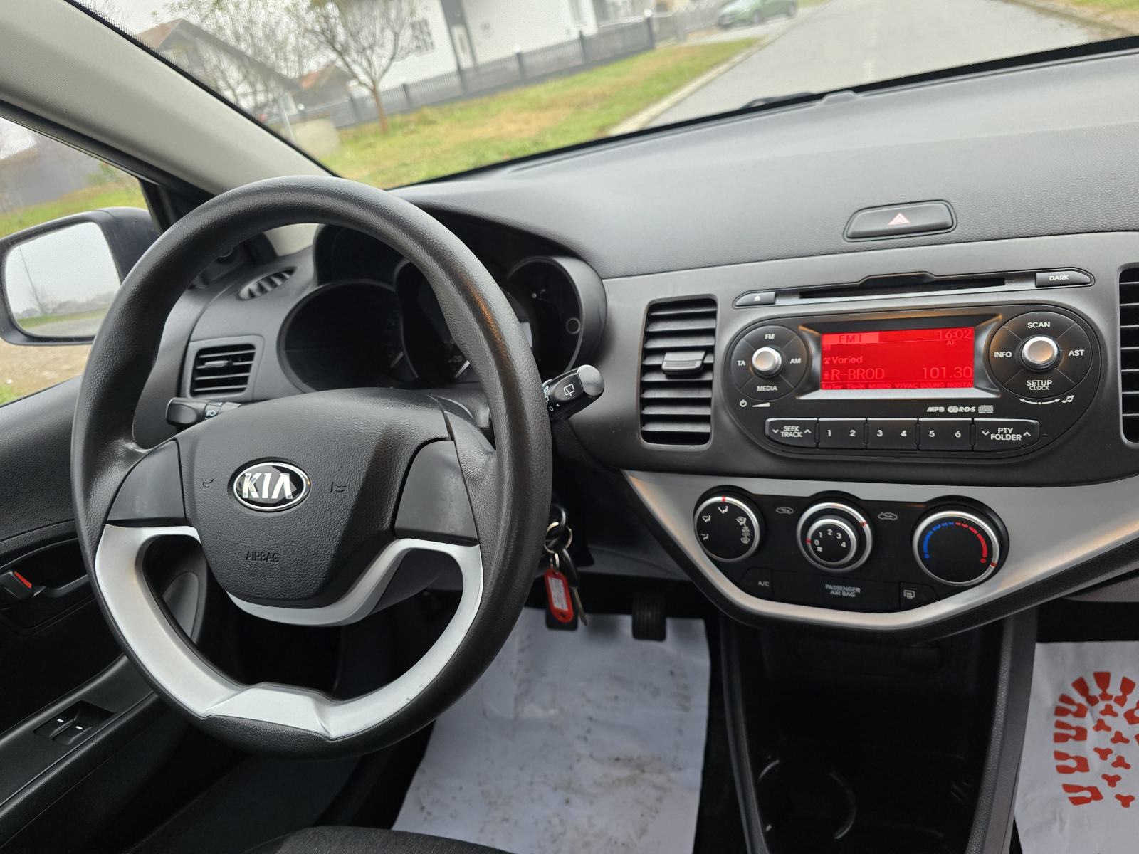 Kia Picanto 1,0 EX-2014god.mod-KLIMA-143tkm,1.vlasnica,media,KARTICE, fotografija 12