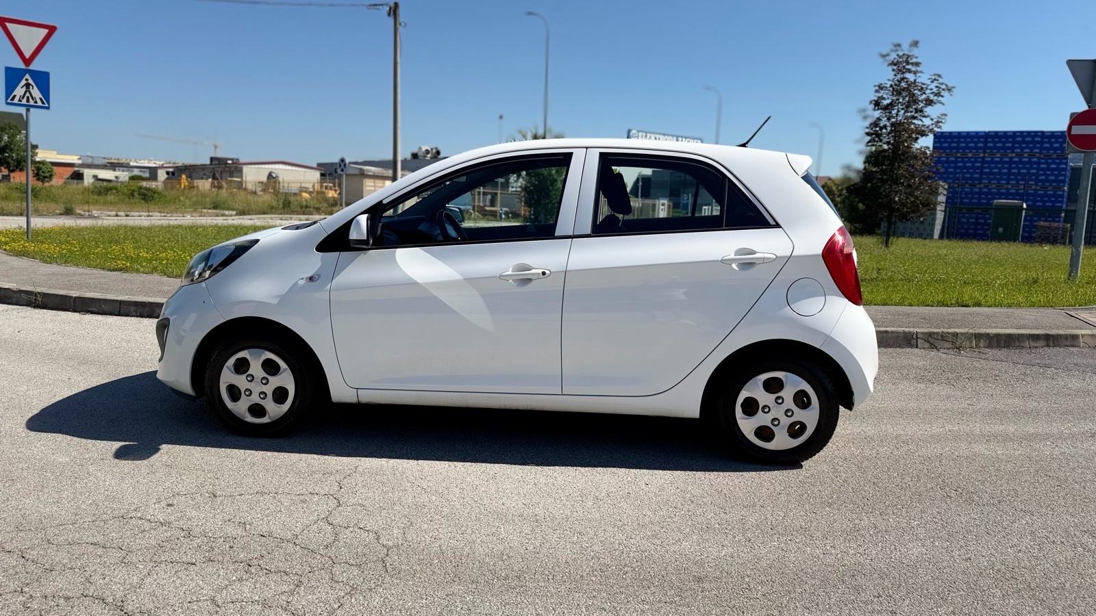 Kia Picanto 1,0 EX, fotografija 8