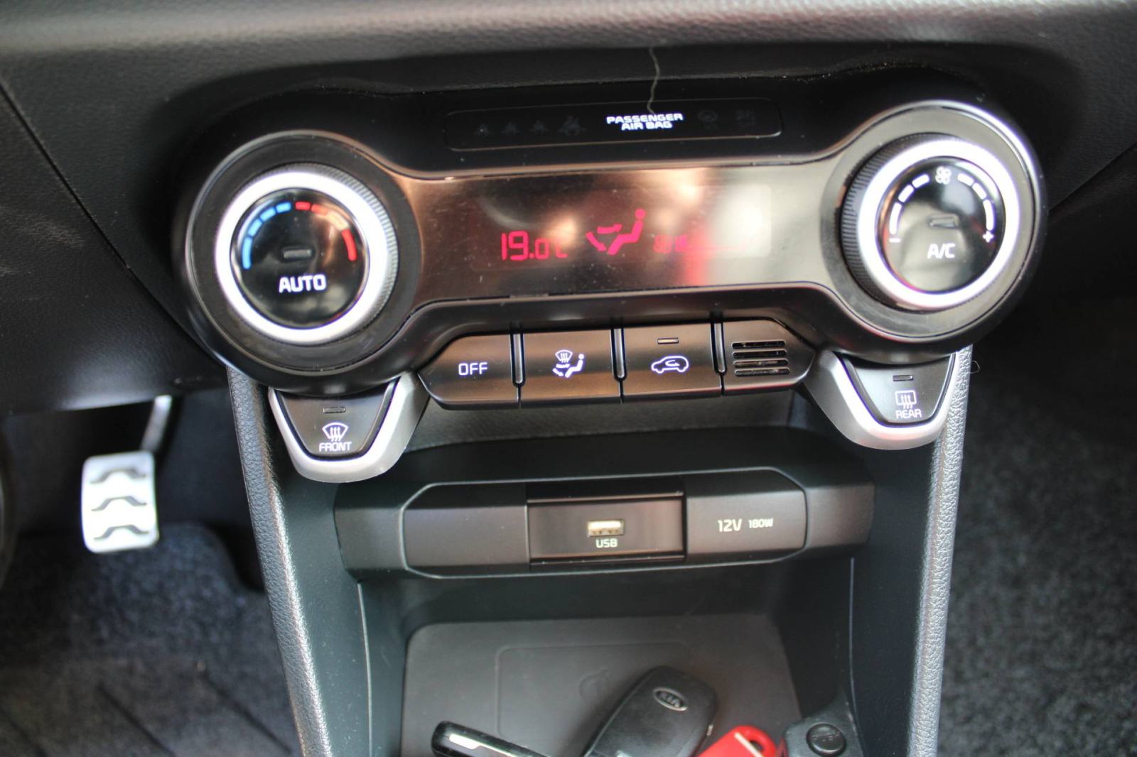Kia Picanto 1.0 GT Line *NAVIGACIJA, KAMERA*, fotografija 19