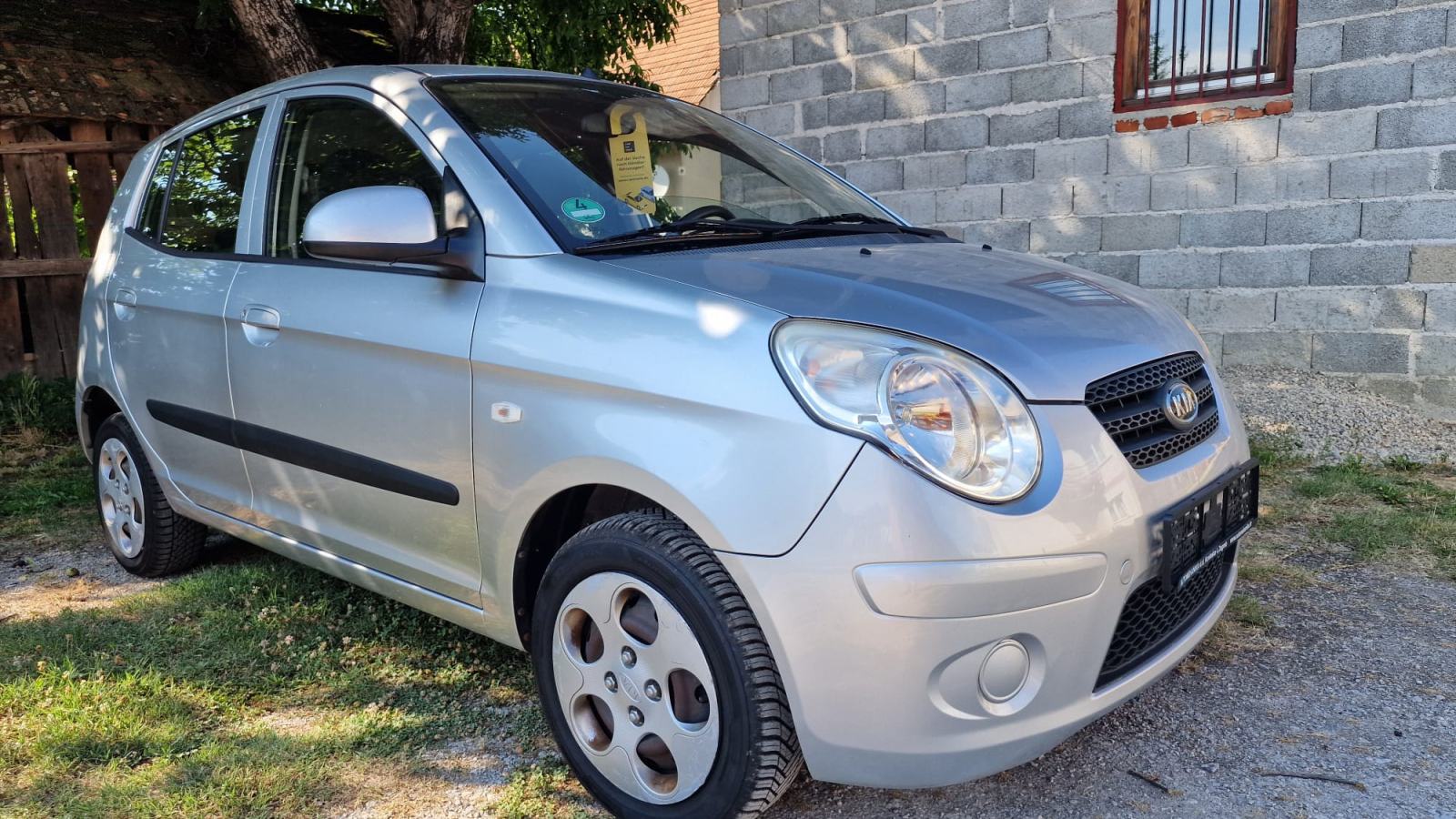 Kia Picanto 1.1 PUN TANK GORIVA I POMOĆ NA CESTI 1 GOD 56.000 KM, fotografija 2