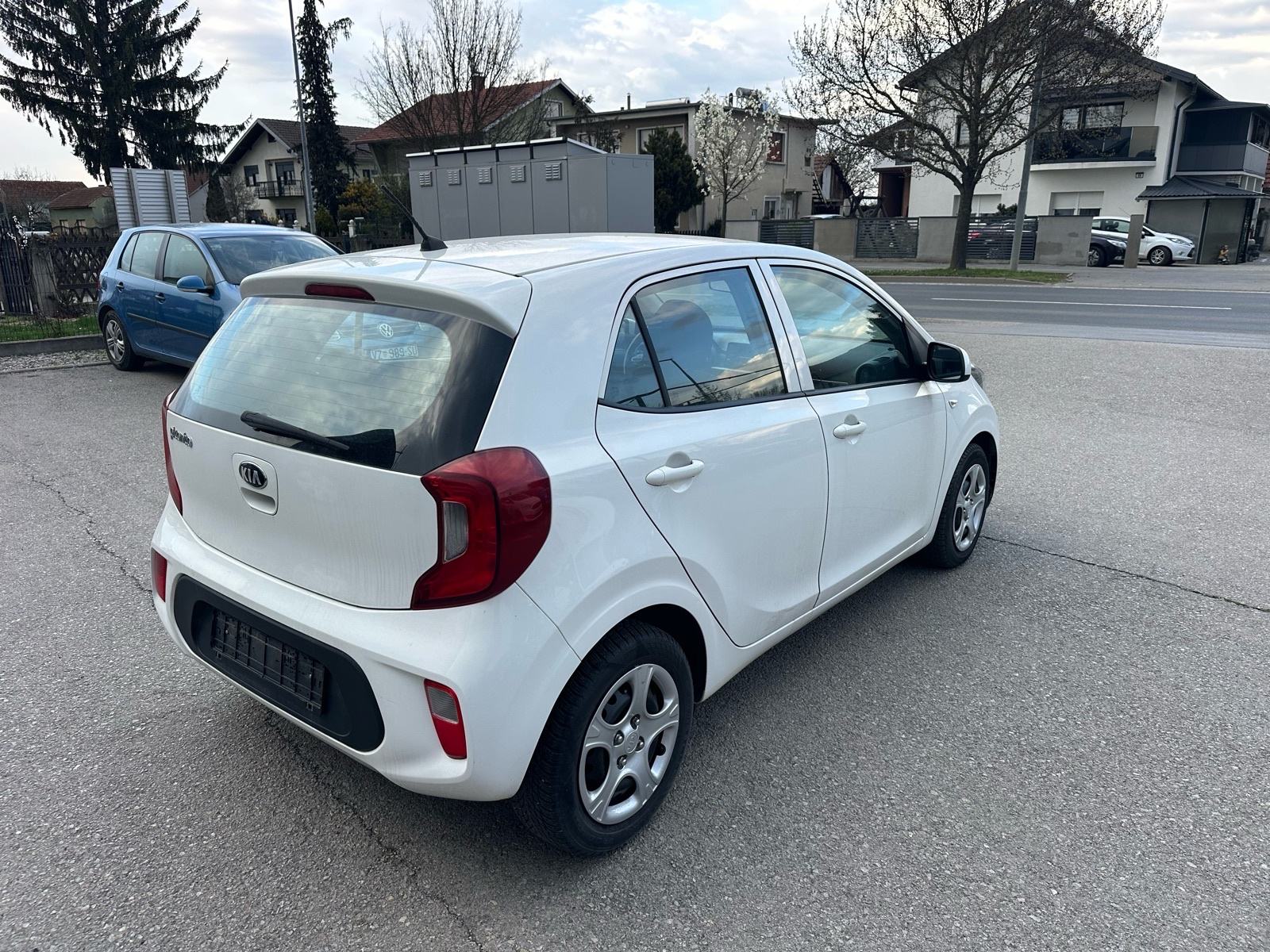 Kia Picanto 1.0 garancija, fotografija 3