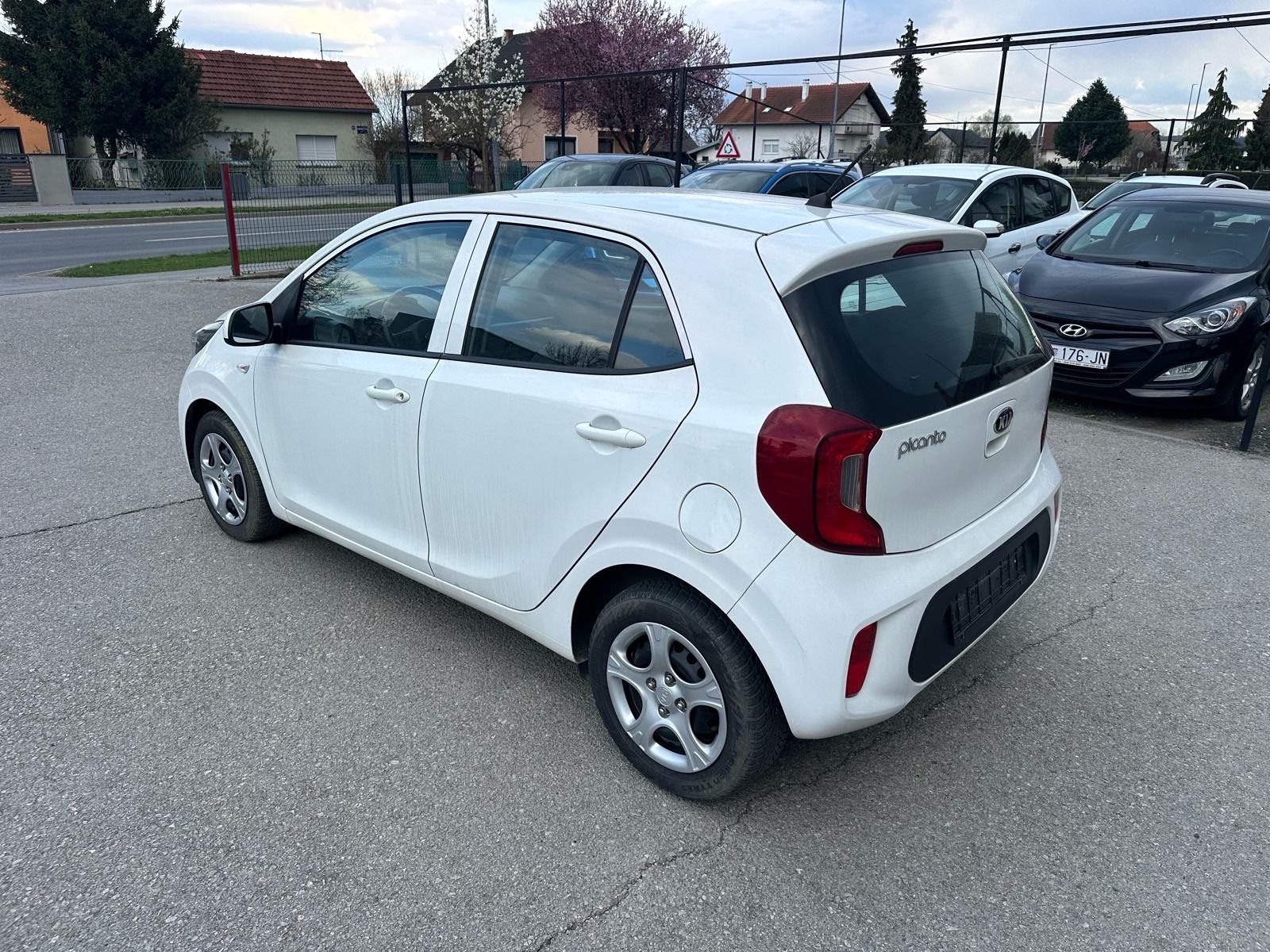 Kia Picanto 1.0 garancija, fotografija 4