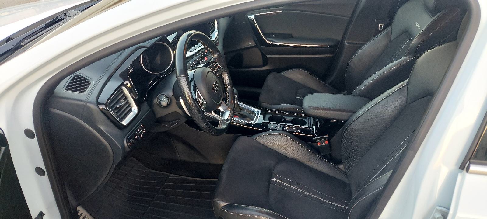 Kia Proceed 1,6CRDi automatik GT Line reg 02 2027god, fotografija 12