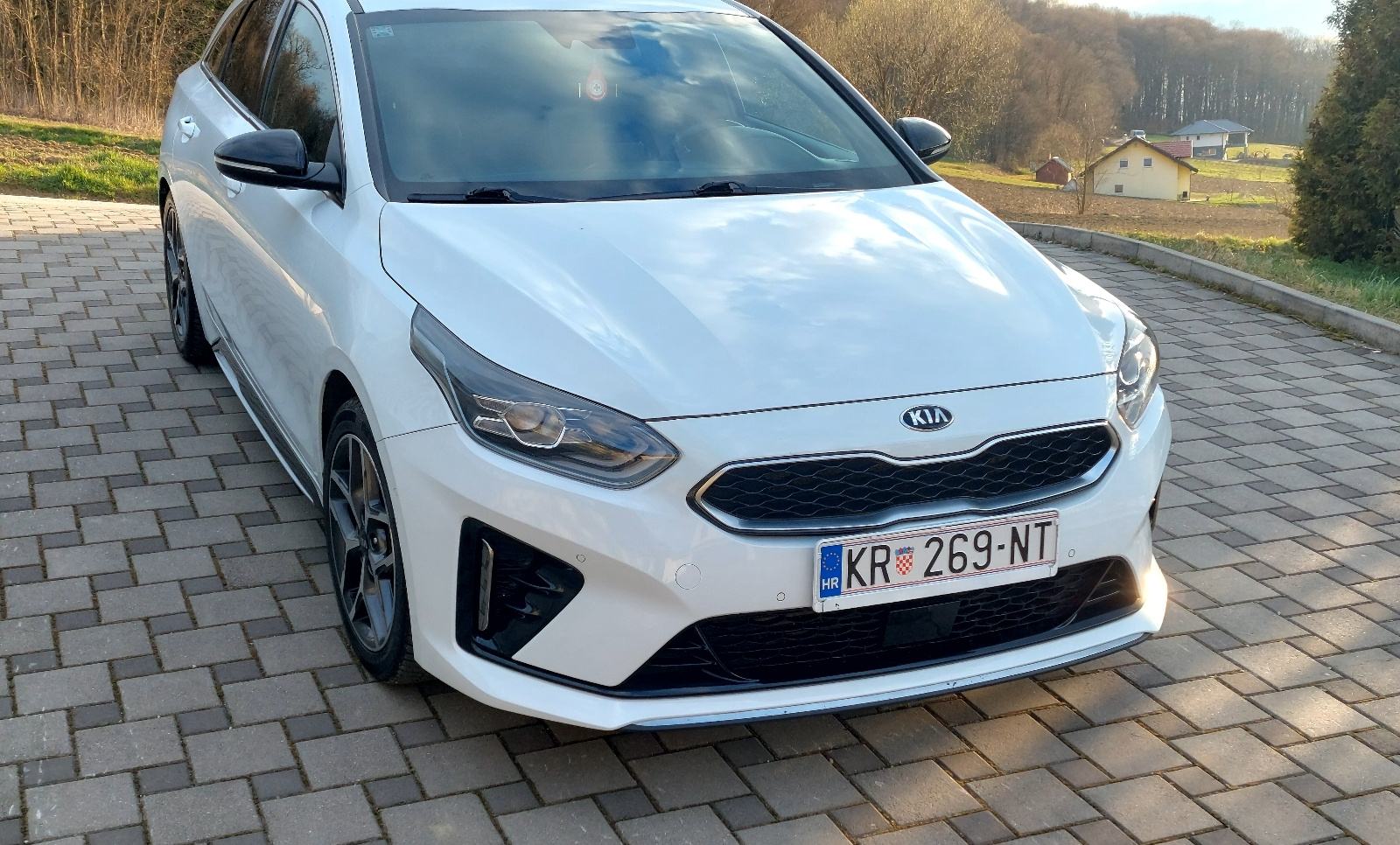 Kia Proceed 1,6CRDi automatik GT Line reg 02 2027god, fotografija 2