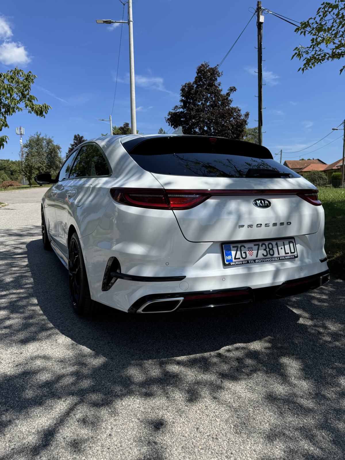 Kia Pro ceed 1,6 DSG**GT LINE**REGISTRIRAN GODINU DANA**, fotografija 3