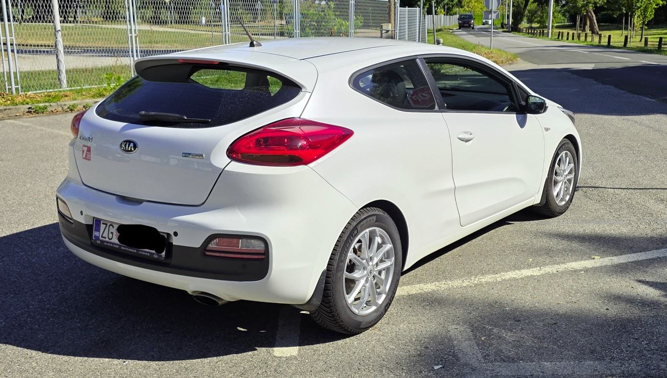 Kia Pro ceed, T-GDI, 2017, 65000km, redizajn, REG 08/2027, fotografija 7