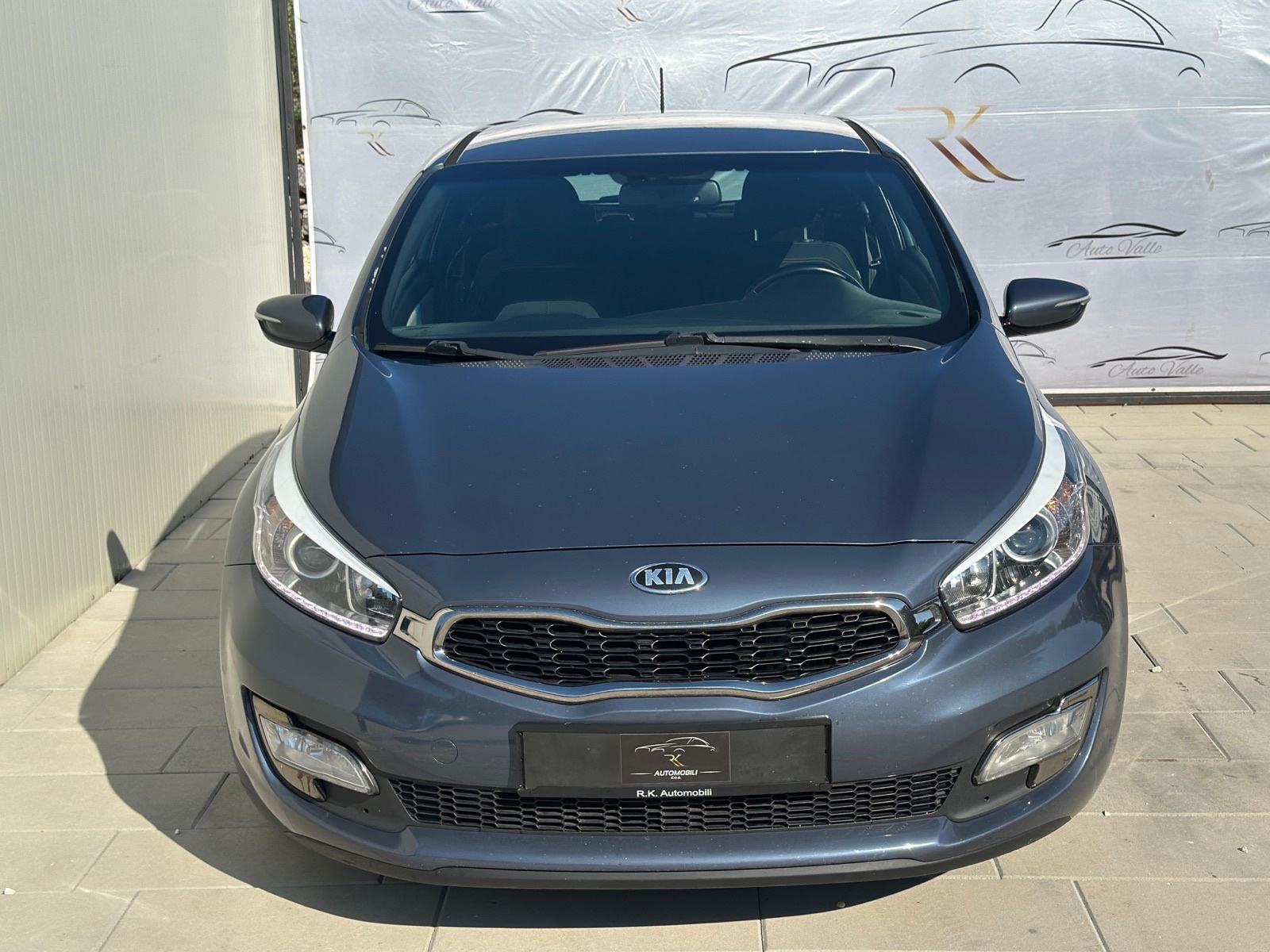 Kia Proceed 1,6 crdi PREMIUM 130ks *navigacija *full oprema *6 brzina, fotografija 2