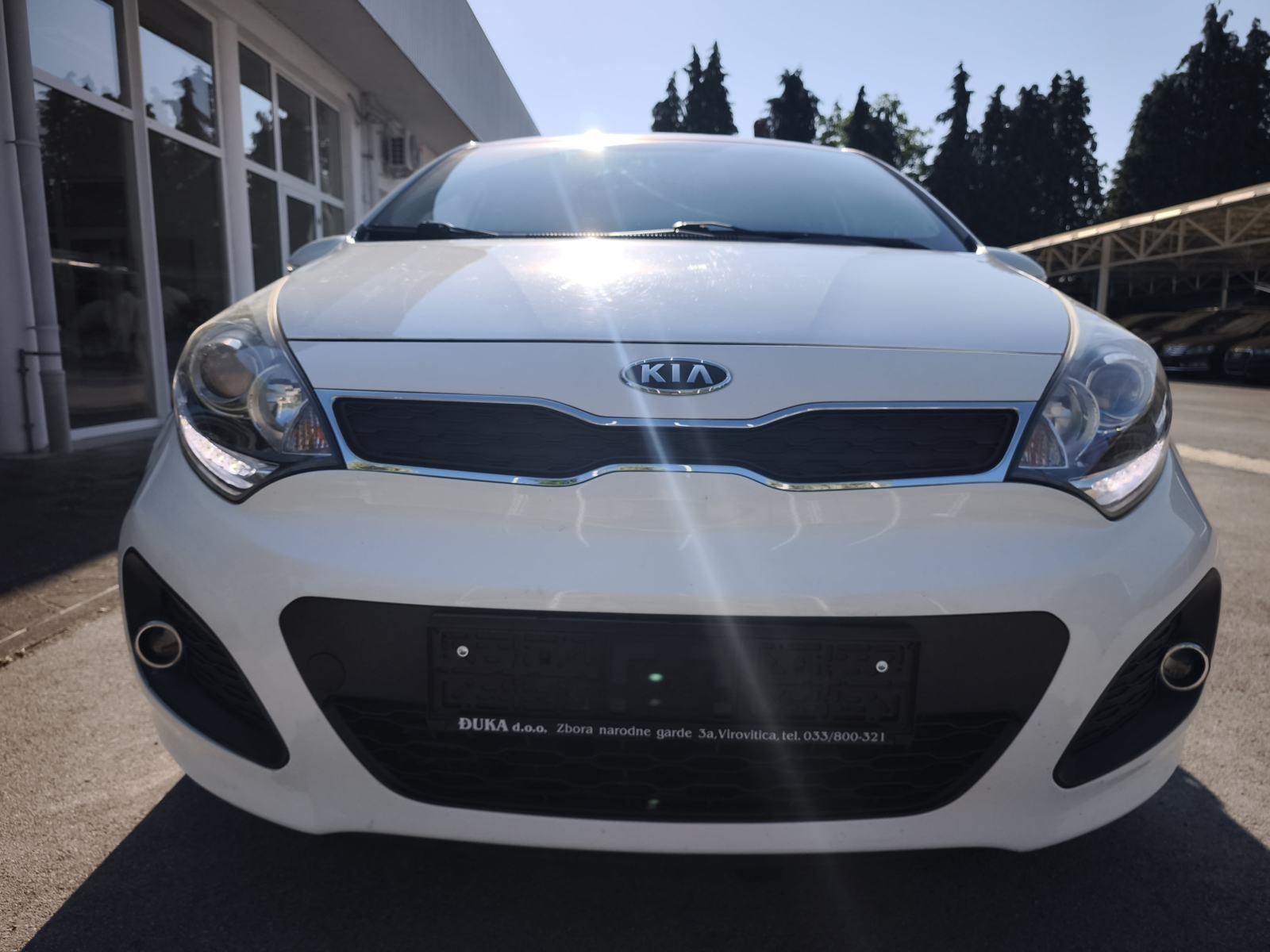 Kia Rio 1,1 CRDi 6 BRZINA PARK SENZORI TEMPOMAT BLUETOOTH LED, fotografija 3