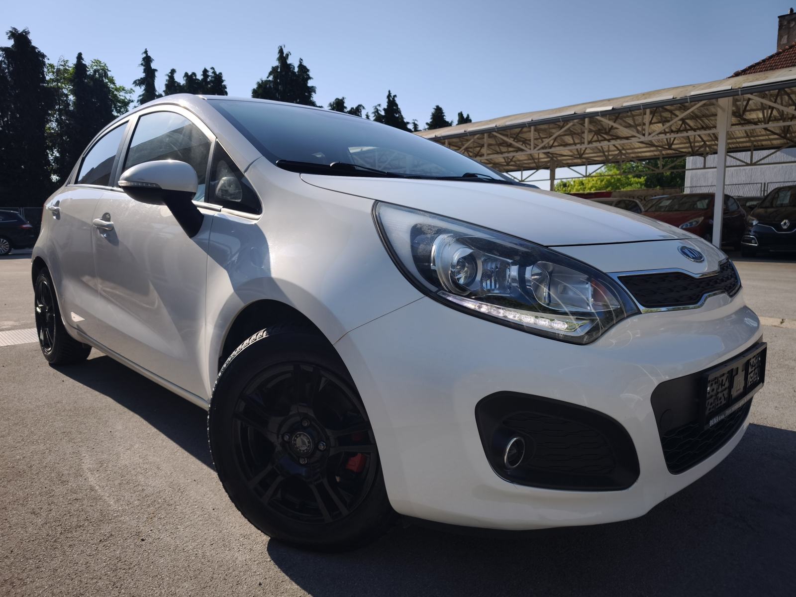 Kia Rio 1,1 CRDi 6 BRZINA PARK SENZORI TEMPOMAT BLUETOOTH LED, fotografija 2