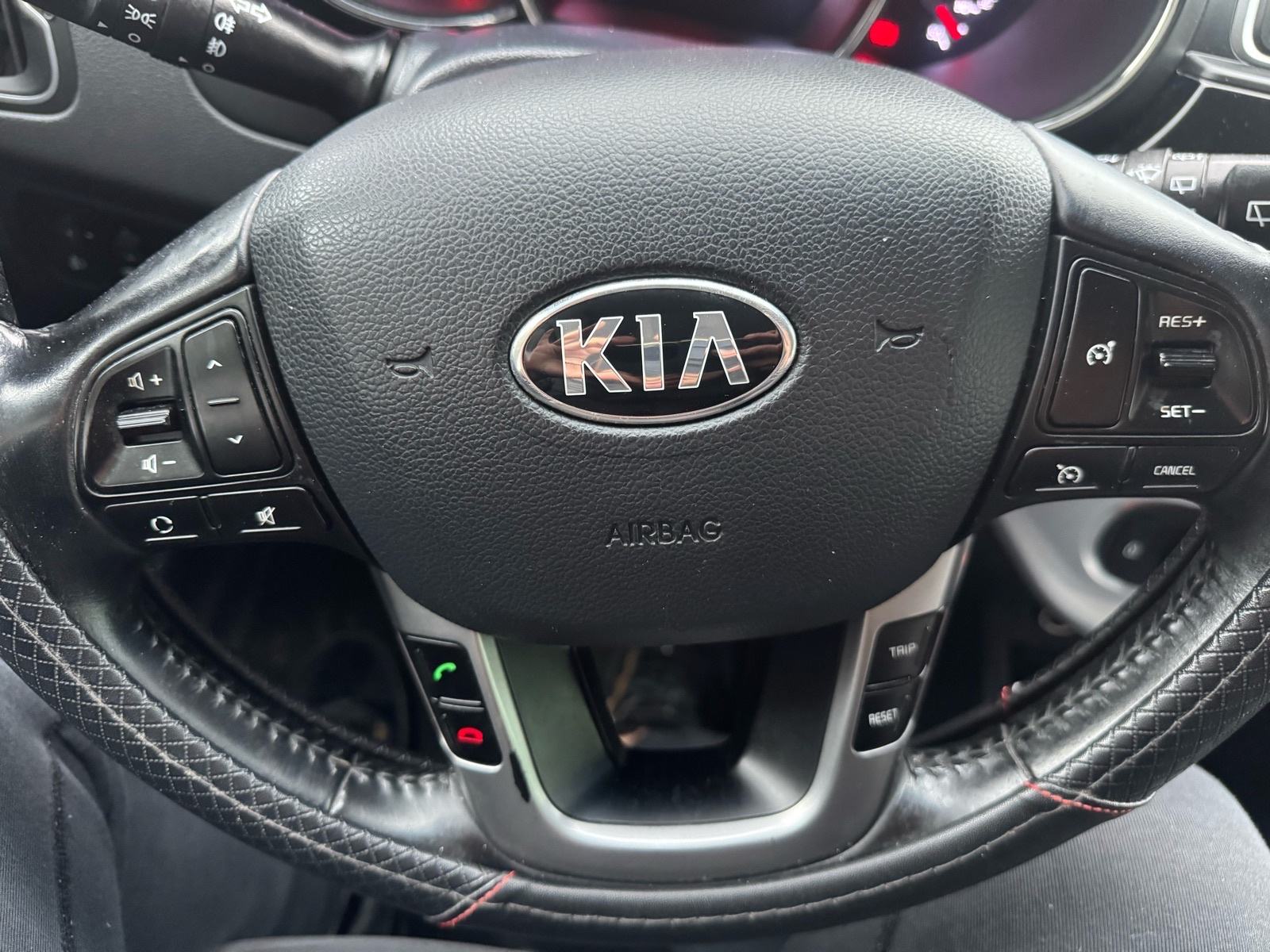 Kia Rio 1.1 CRDI reg 7 2027 full oprema mala potrosnja, fotografija 6