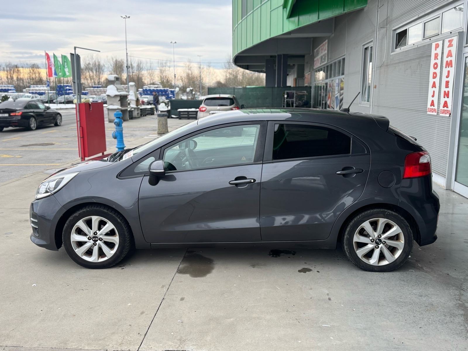 Kia Rio 1.1 CRDI reg 7 2027 full oprema mala potrosnja, fotografija 7